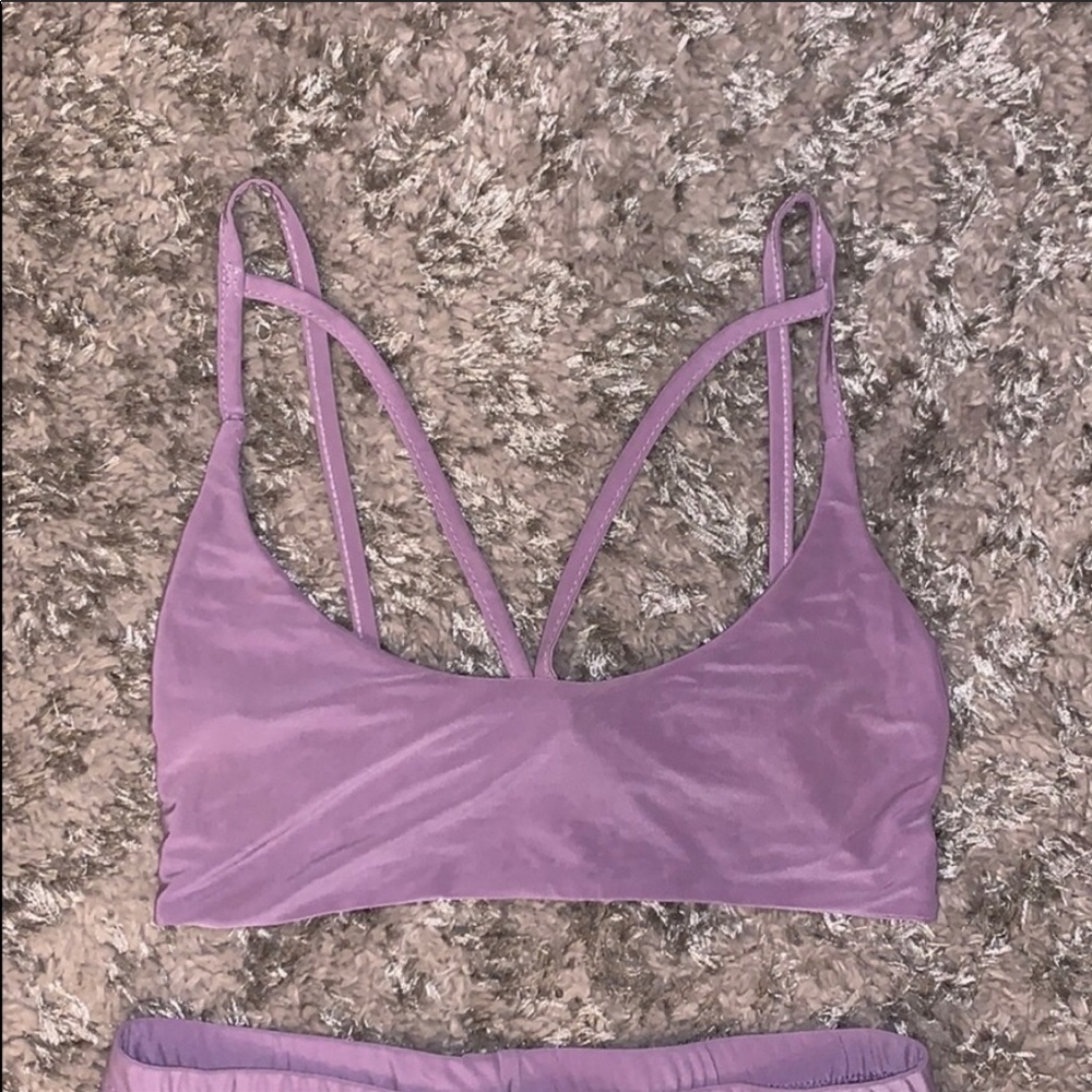 Two piece set - Picture 3 of 4